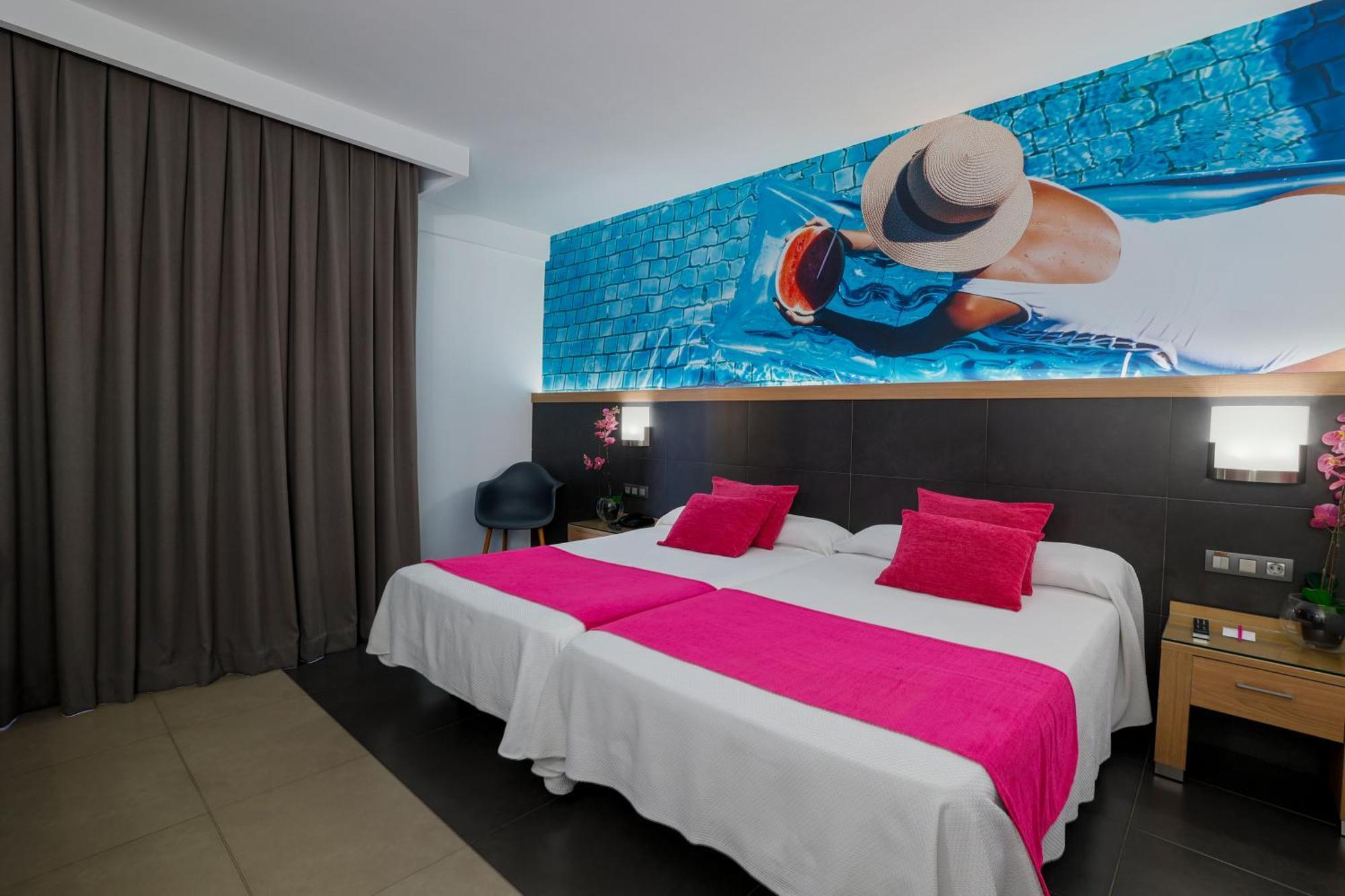 Hotel Flash - Recommended Adults Only 4 Sup